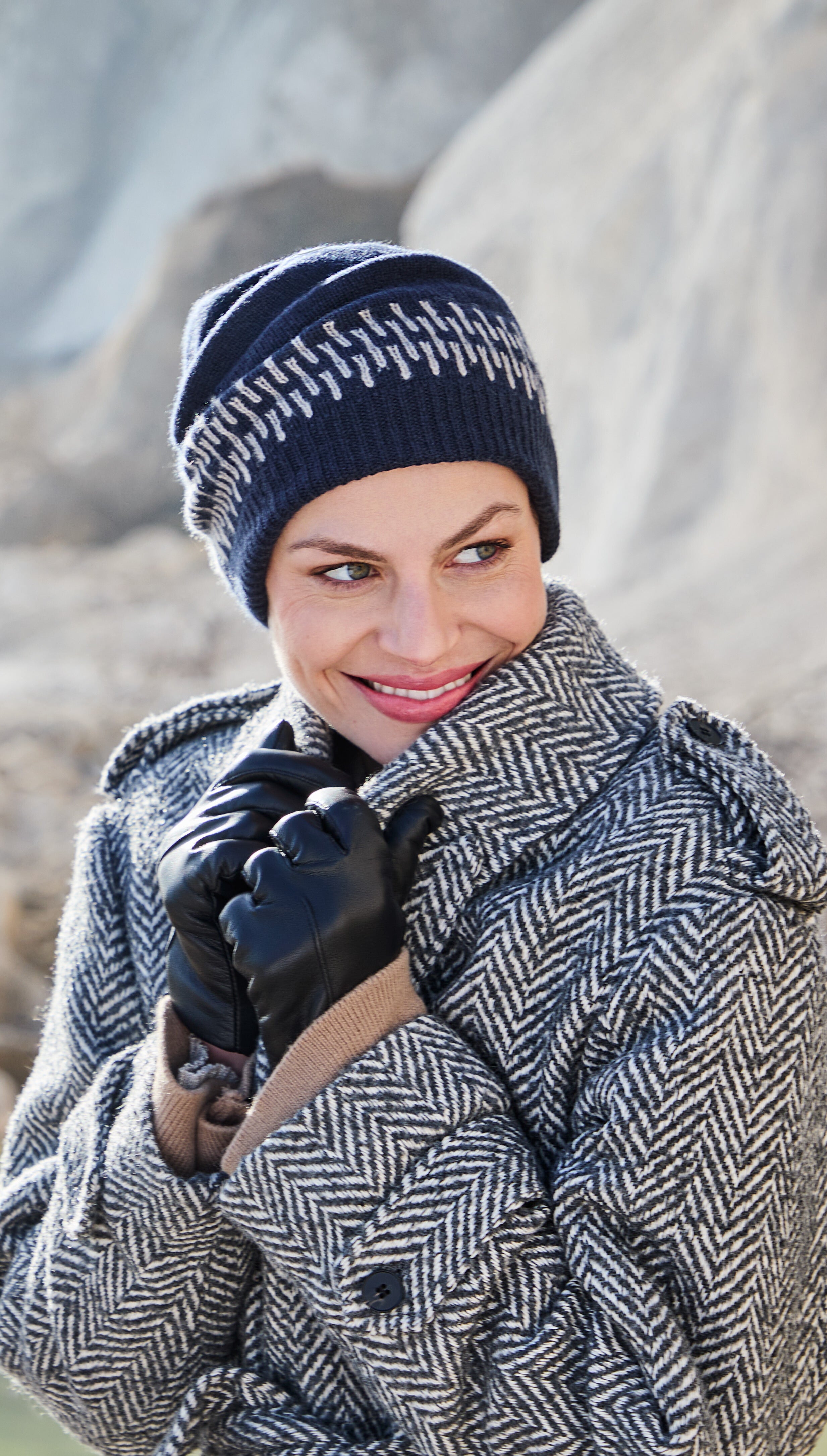 HOCAIRA KNITTED HAT - Ink Blue